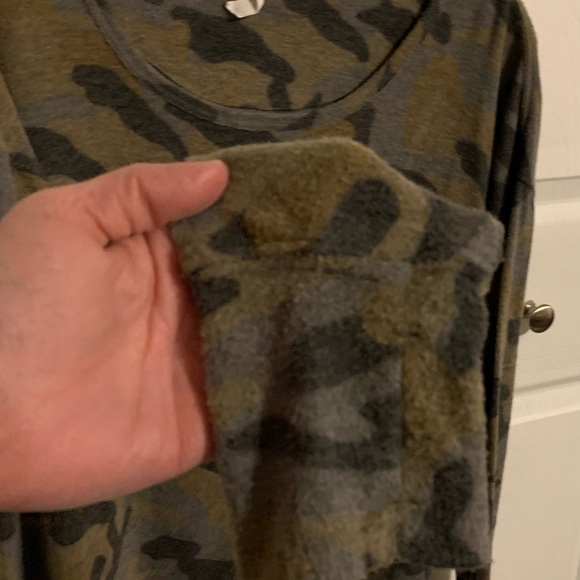 Cable and Gauge, Women’s Camouflage Top - Picture 3 of 7